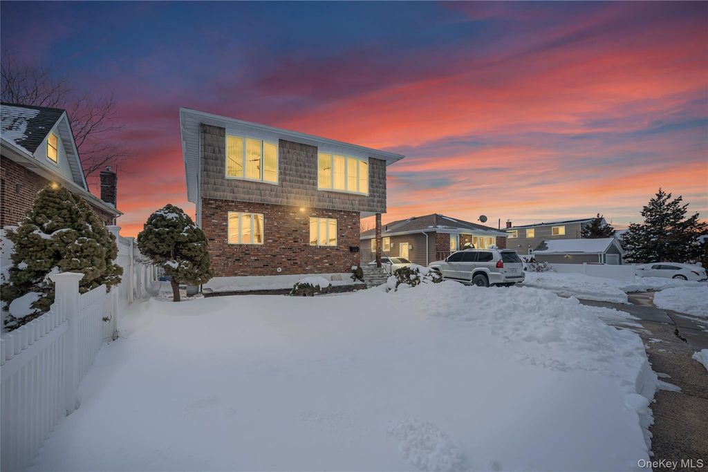 60 Saint Johns Avenue, Valley Stream, NY 11580