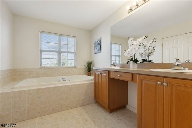91 Hoover Ave, Montgomery Twp., NJ 08540