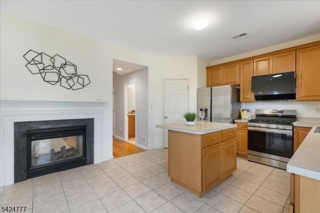 91 Hoover Ave, Montgomery Twp., NJ 08540