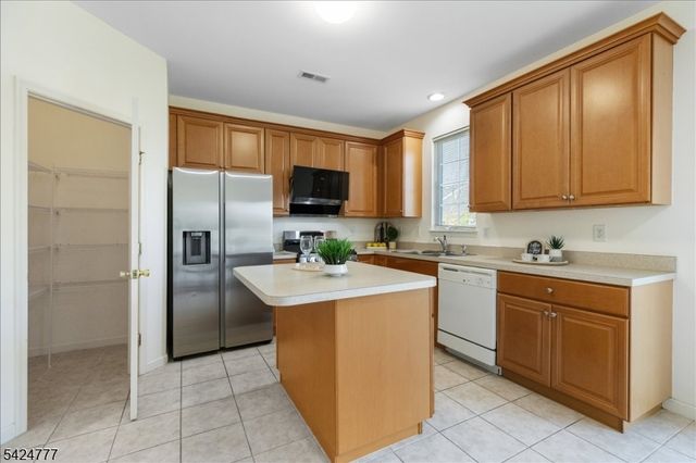 91 Hoover Ave, Montgomery Twp., NJ 08540