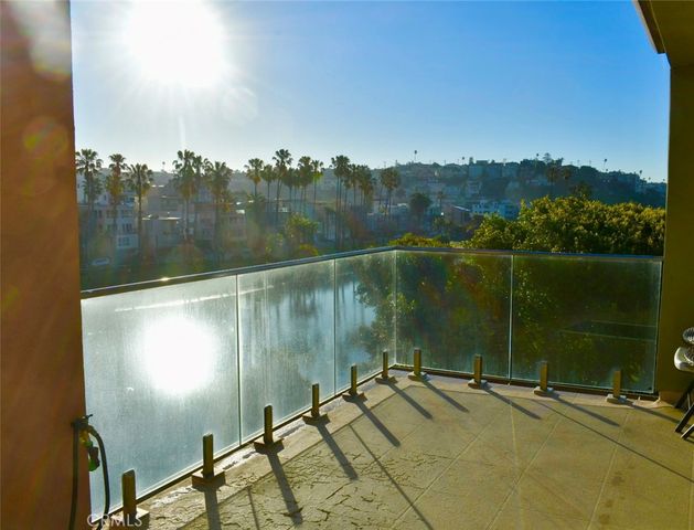 6400 Pacific 311, Playa Del Rey, CA 90293