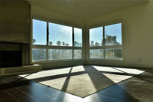 6400 Pacific 311, Playa Del Rey, CA 90293