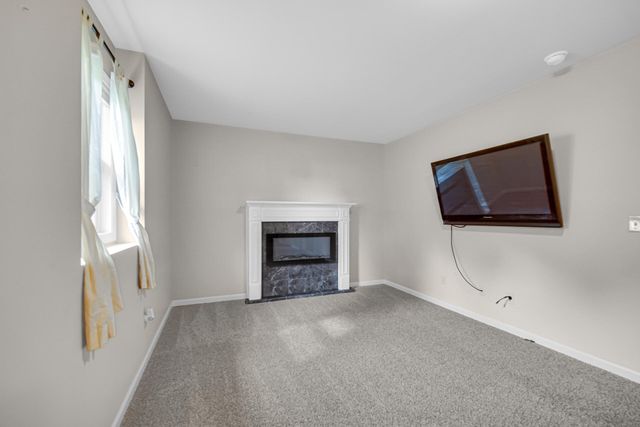 17472 Hawthorne Drive, Lowell, IN 46356