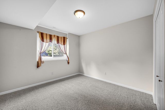 17472 Hawthorne Drive, Lowell, IN 46356