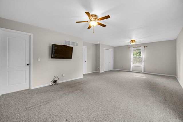 17472 Hawthorne Drive, Lowell, IN 46356