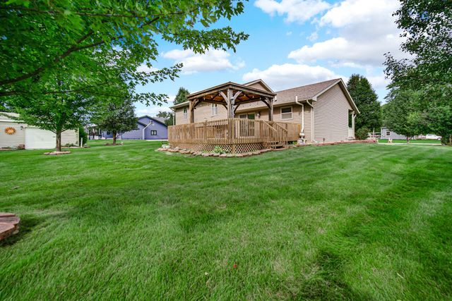 17472 Hawthorne Drive, Lowell, IN 46356