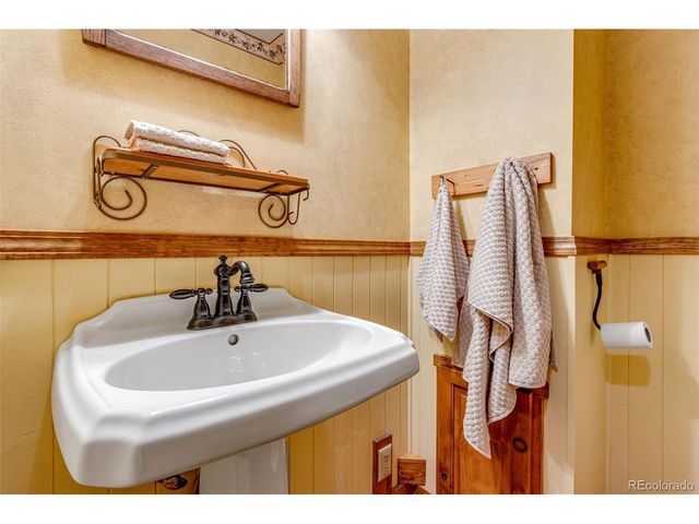 3618 Manzanita Dr, Loveland, CO 80537