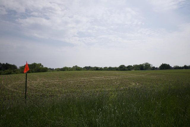 Lt2 3 MILE ROAD, Racine, WI 53406