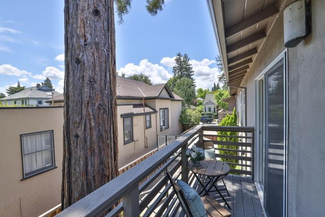 831 Kipling Street, Palo Alto, CA 94301