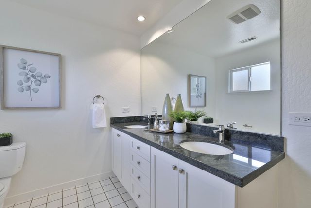 831 Kipling Street, Palo Alto, CA 94301