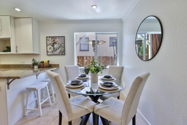 831 Kipling Street, Palo Alto, CA 94301