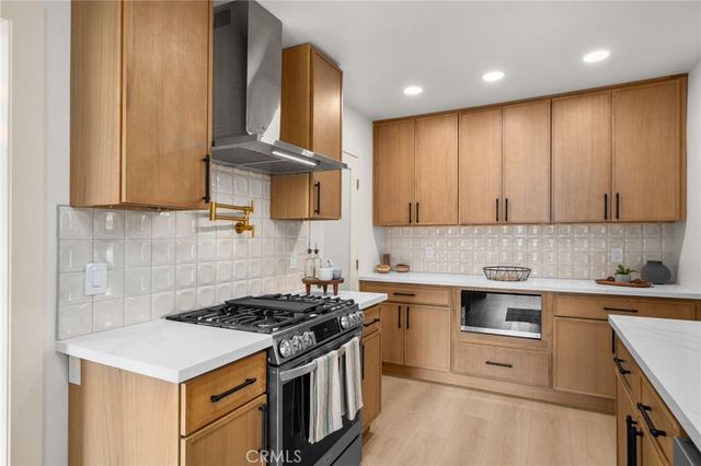 3477 Floresta, Los Angeles, CA 90043