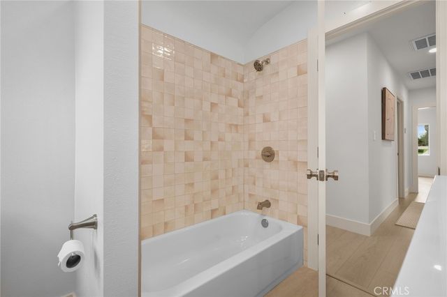 3477 Floresta, Los Angeles, CA 90043