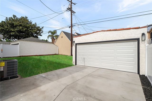 3477 Floresta, Los Angeles, CA 90043