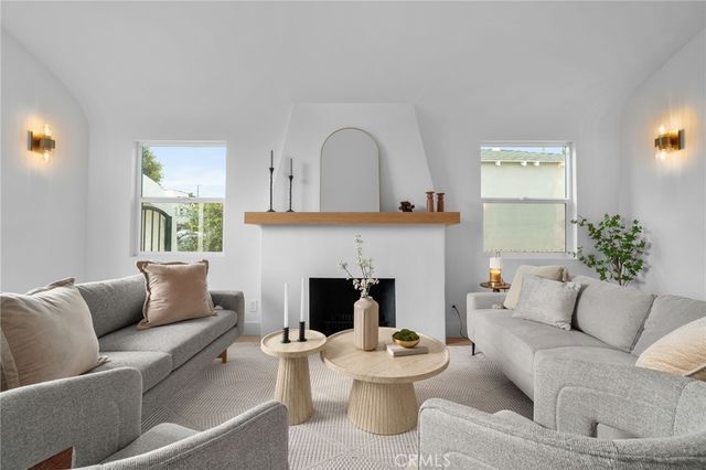 3477 Floresta, Los Angeles, CA 90043