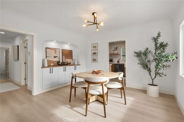 3477 Floresta, Los Angeles, CA 90043