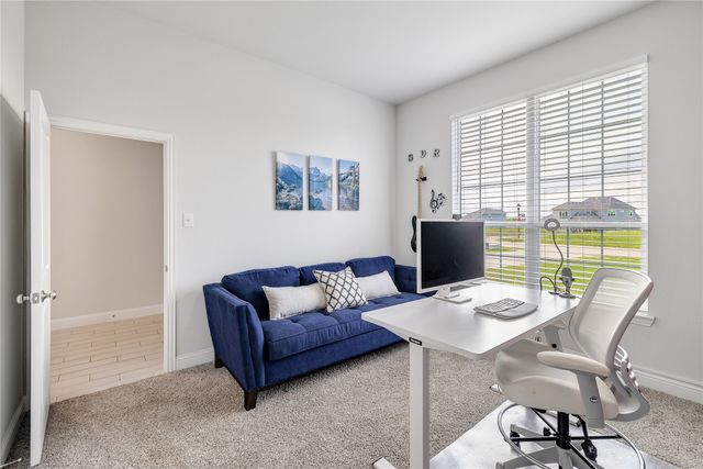 704 Fencerow Trail, Weston, TX 75009