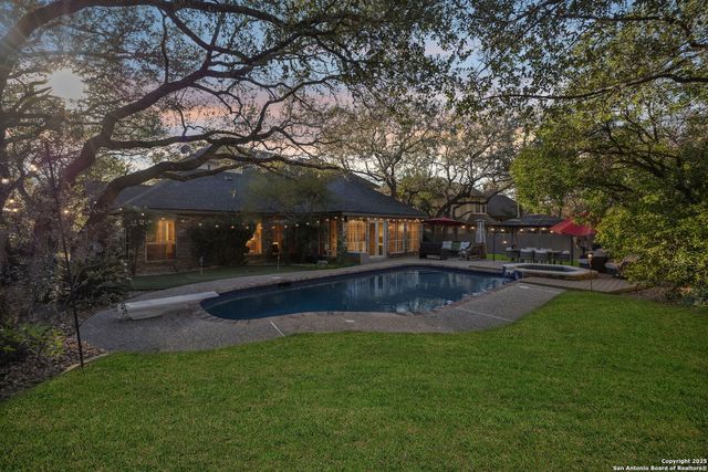 10 Rogers Wood, San Antonio, TX 78248