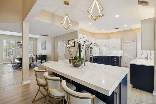 10 Rogers Wood, San Antonio, TX 78248