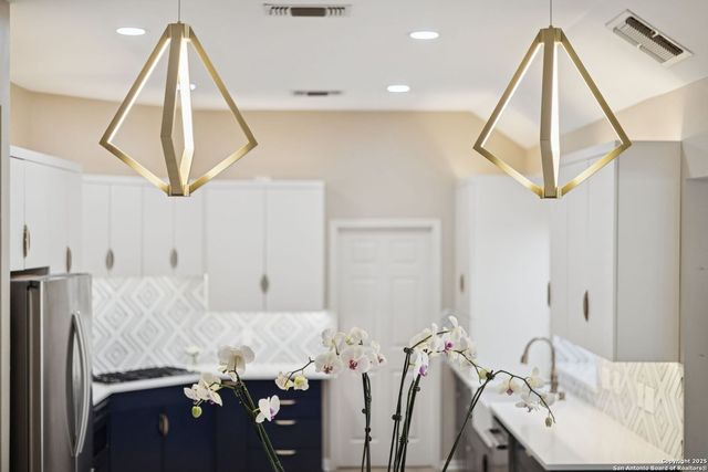 10 Rogers Wood, San Antonio, TX 78248