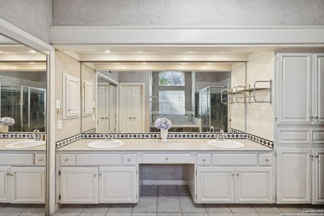 10 Rogers Wood, San Antonio, TX 78248