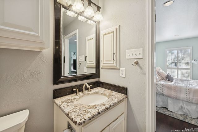 10 Rogers Wood, San Antonio, TX 78248