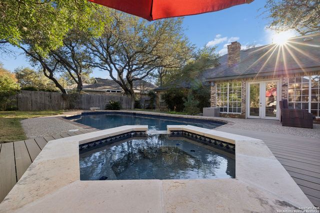 10 Rogers Wood, San Antonio, TX 78248