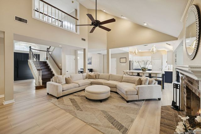 10 Rogers Wood, San Antonio, TX 78248