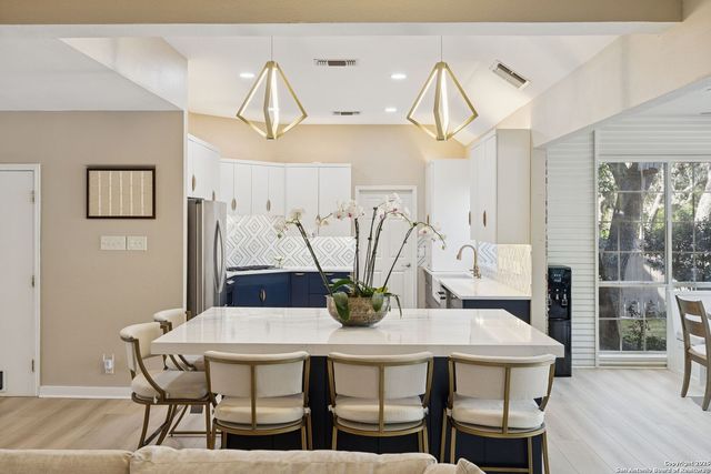 10 Rogers Wood, San Antonio, TX 78248