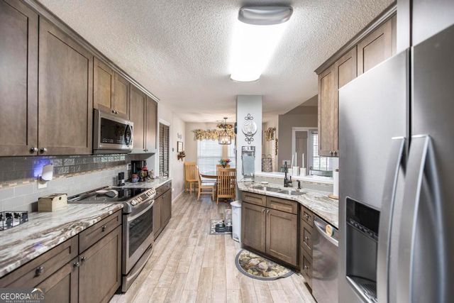 105 Kentucky Downs, Perry, GA 31069