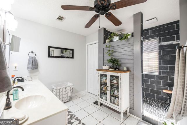 105 Kentucky Downs, Perry, GA 31069