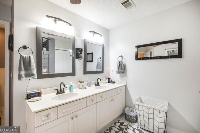 105 Kentucky Downs, Perry, GA 31069