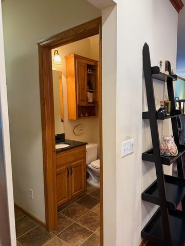 340 S Owasso Boulevard W, Roseville, MN 55113