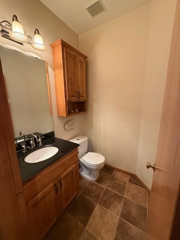 340 S Owasso Boulevard W, Roseville, MN 55113