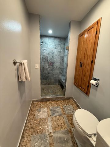 340 S Owasso Boulevard W, Roseville, MN 55113