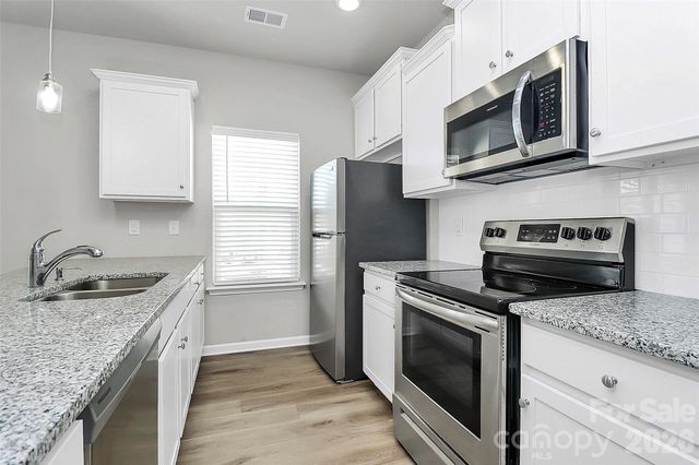 7113 Somerford Road, Charlotte, NC 28215