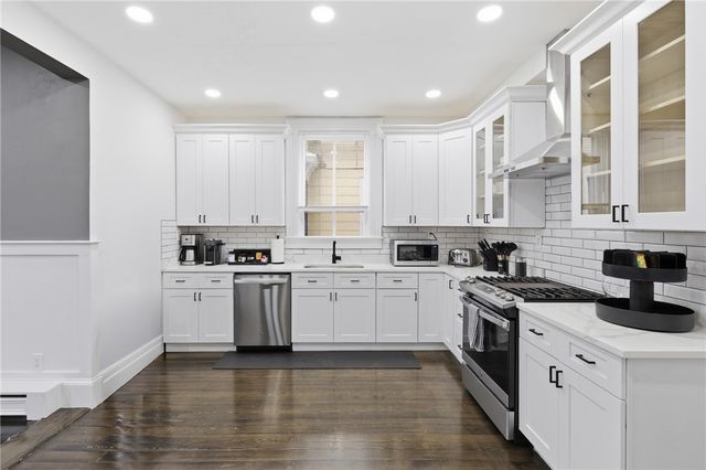 40 Sycamore Street, Providence, RI 02909