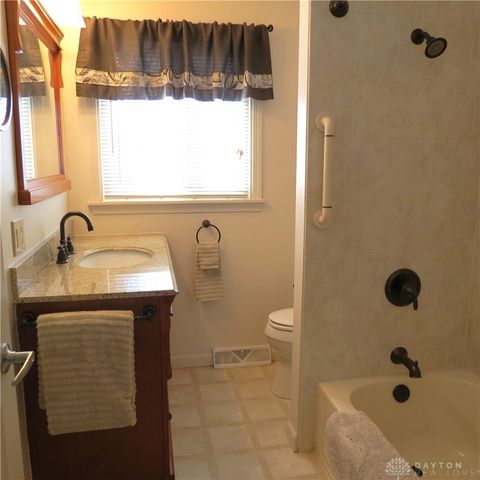 309 Hillcrest Court, Sidney, OH 45365