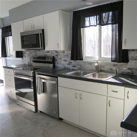 309 Hillcrest Court, Sidney, OH 45365