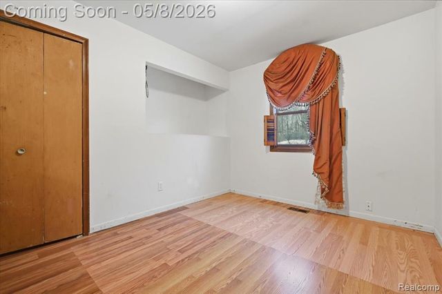 21428 Lundy Drive, Farmington Hills, MI 48336