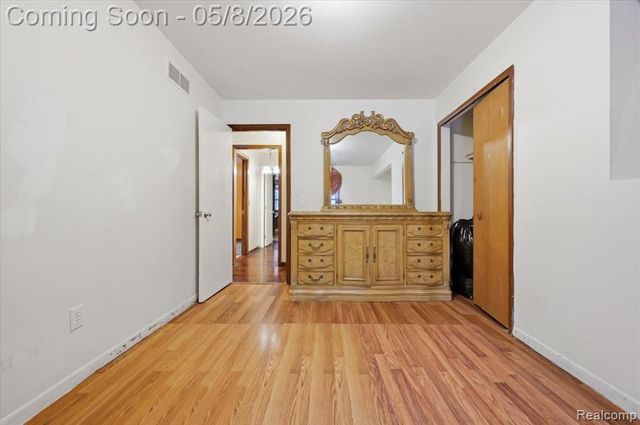 21428 Lundy Drive, Farmington Hills, MI 48336
