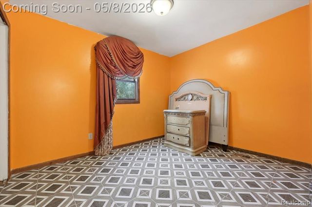 21428 Lundy Drive, Farmington Hills, MI 48336