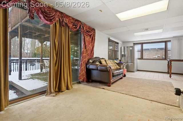 21428 Lundy Drive, Farmington Hills, MI 48336