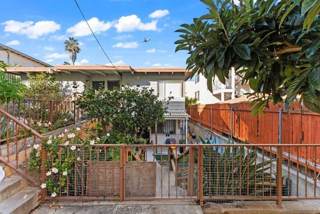 2774 E Broadway, San Diego, CA 92102
