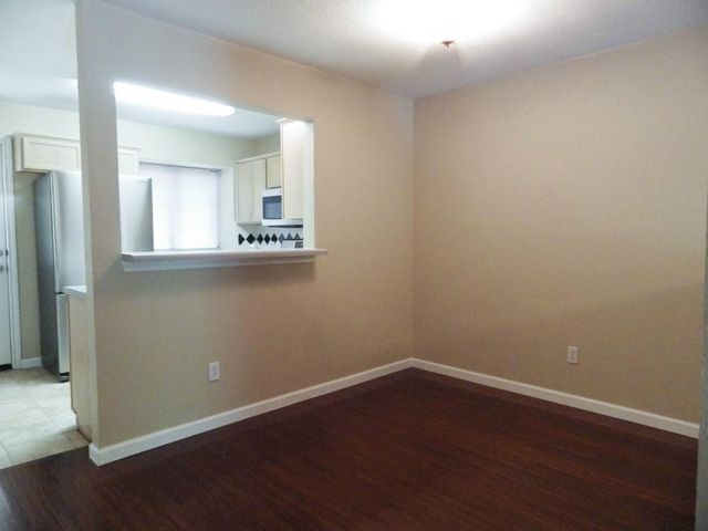 11901 Swearingen DR 104, Austin, TX 78758