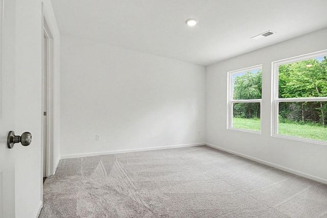 83 Vintage Way, Tabor City, NC 28463