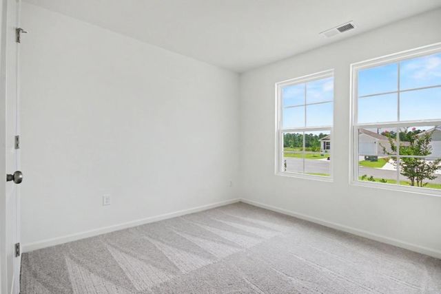 83 Vintage Way, Tabor City, NC 28463