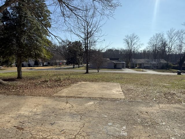 103 Springer Dr, Lawrenceburg, TN 38464