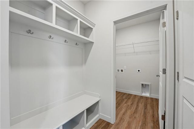 12414 S Acacia Drive, Lee's Summit, MO 64086