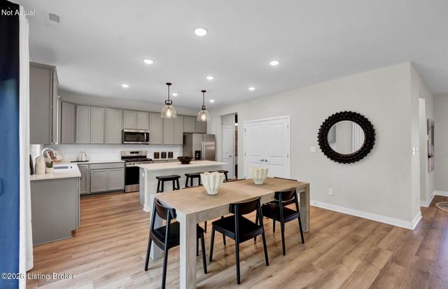 16802 Asher Ct, Louisville, KY 40245